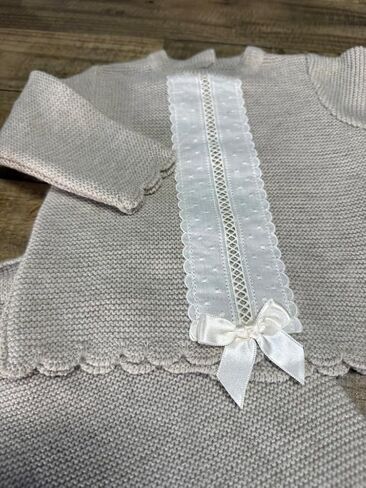 Baby Knit Sweater Pants Hat 3-Piece Set Boys Girls Newborn Coming Home - Made in Spain in Saudi Arabia