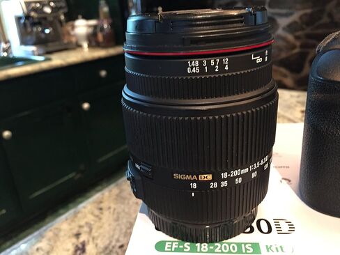 كاميرا Canon EOS 50D الرقمية SLR DSLR بدقة 15.1 ميجابكسل مع عدسة تكبير قياسية EF-S (متجددة) in Kuwait