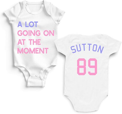 نحن لن نعود أبدًا نيسيي، هناك الكثير يحدث في هذه اللحظة طقم قطعة واحدة للأطفال هدية مخصصة للأطفال الرضع in Kuwait