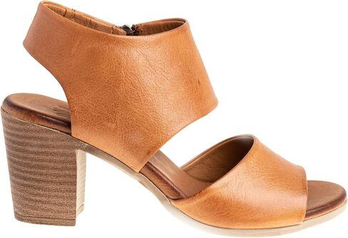 صندل جلدي بكعب سيدني للنساء من DNA Footwear in Kuwait