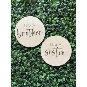 It's Brother-It's Sister Birth Announcement Sign,2PCS Baby Boy/Girl Nursery Wooden Sign for Baby Shower Nursery Gift Plaque,Gender Reveal Party Decorations in Kuwait
