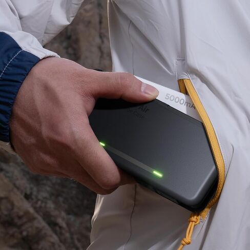حقيبة الشحن السريع Insta360 X4 Air Utility، شاحن سريع، يشحن بطاريتين في الحافظة وواحدة في الكاميرا - كل ذلك في وقت واحد in Kuwait