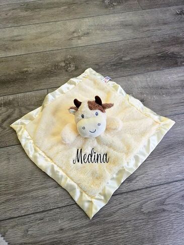 SONA G DESIGNS بطانية أمان مخصصة باسم Cow Lovie، قطيفة كريمية مع زخرفة من الساتان، 14 × 14 بوصة، مساعد نوم الطفل، 0-36 شهرًا in Kuwait