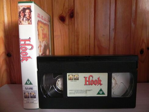 هوك [VHS] in Kuwait