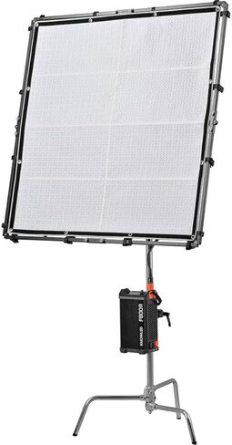 بساط إضاءة LED مرن Godox KNOWLED F800R RGB (4 × 4 بوصات) in Kuwait