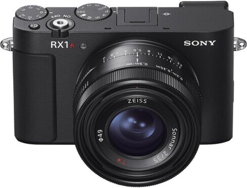 Sony RX1R III Digital Camera with 128GB SD Card + Photo Software + Camera Bag + Cleaning Kit + Battery & Charger + Screen Protectors + Card Reader + Cleaning Cloth (11 Items) in Kuwait