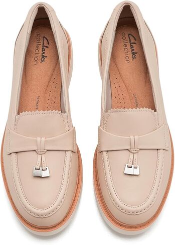 حذاء Westlynn Bella Loafer النسائي من مجموعة Clarks، جلد كريمي - 8 W US in Kuwait
