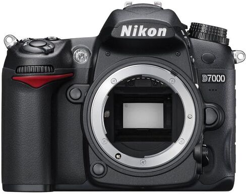 هيكل كاميرا Nikon D7000 DX Format DSLR فقط، مستشعر CMOS بدقة 16.2 ميجابكسل، تسجيل أفلام عالي الدقة بالكامل، تصوير متواصل بمعدل 6 إطارات في الثانية، حامل Nikon F (25468) + بطاقة 64 جيجابايت + بطارية EN-EL15C + حقيبة كاميرا + المزيد (حزمة مكونة من 19 قطعة) in Kuwait