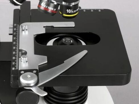 مجهر مركب ثنائي العينين من سلسلة AmScope B340 Siedentopf - تكبير 40X-1000X، LED 3 وات، مرحلة ميكانيكية ثلاثية الأبعاد، بصريات لونية، تركيز محوري، درجة مختبر للمحترفين والطلاب in Kuwait
