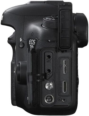 حزمة كاميرا Canon EOS 7D Mark II DSLR | مستشعر APS-C بدقة 20.2 ميجابكسل، وكاميرا DIGIC 6 مزدوجة، والتركيز البؤري التلقائي من النوع المتقاطع 65 نقطة، والتصوير المستمر بمعدل 10 إطارات في الثانية | رائع للرياضة والحياة البرية (9128B002) + بطاقة سعة 64 جيجابا in Kuwait