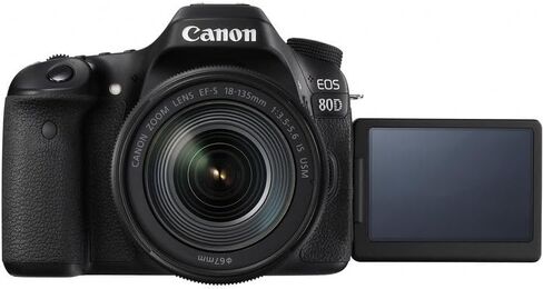 كاميرا Canon EOS 80D DSLR مع مجموعة عدسات 18-135 ملم | مستشعر APS-C بدقة 24.2 ميجابكسل، والتركيز البؤري التلقائي CMOS ثنائي البكسل، وDIGIC 6، ونطاق تكبير متعدد الاستخدامات | رائعة للسفر والفيديو (1263C006) + بطاقة سعة 64 جيجابايت + حقيبة كاميرا in Kuwait