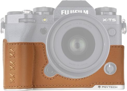 PGYTECH نصف حافظة كاميرا من الجلد الطبيعي لهاتف FUJIFILM X-T5، حافظة كاميرا قديمة مصنوعة يدويًا مع قاعدة من الألومنيوم، وفتحة لبطاقة SD وتصميم سريع التحرير، بني صلصال in Kuwait