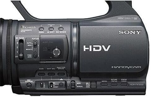 Sony HDR-FX1000E PAL HDV Handycam Camcorder Bundle, 3-CMOS HD Video, 20x Optical Zoom, Pro Controls for Events & Documentary Filming | Includes Case, LED Light, Filter Kit, Battery in Kuwait