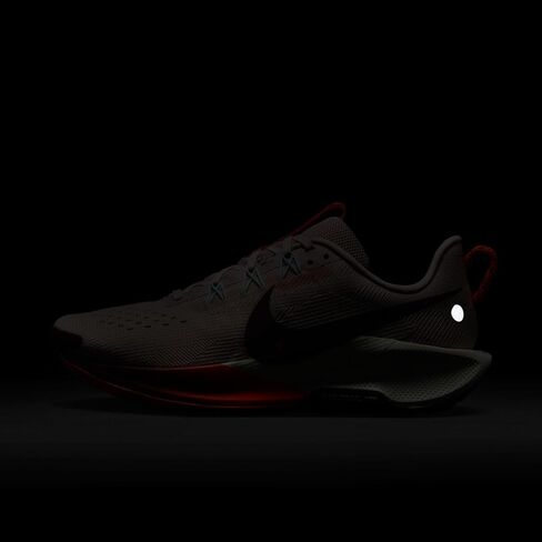حذاء React Pegasus Trail 5 للسيدات (602 - أحمر Silt/Dark Team Red-Hyper Crimson) in Kuwait