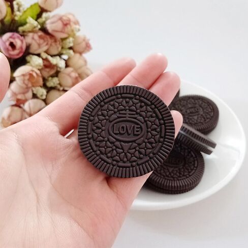 9Pcs Realistic Artificial Cookies Fake Biscuits Fake Chocolate Dessert Crackers Food Model Photography Prop for Home Kitchen Party Shop Display Decoration (Chocolate) in Kuwait