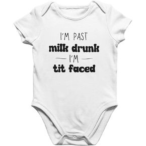 قميص Freedomtees I'm Past Milk Drunk، بدلة مضحكة لحديثي الولادة، قميص طفل بوجه الحلمة، هدية للأم in Kuwait