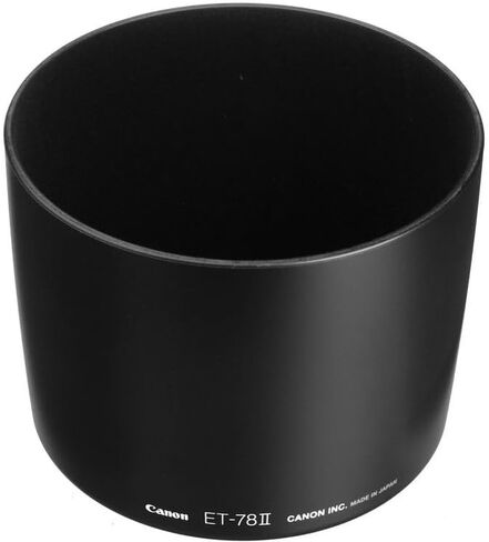 مجموعة عدسات Canon EF 135mm f/2L USM | عدسة مقربة احترافية من سلسلة L-Series مزودة بفتحة سريعة f/2 وتركيز تلقائي USM من النوع الدائري وبصريات فائقة | للصور الشخصية والرياضة (2520A004) + طقم الفلتر + المزيد in Kuwait