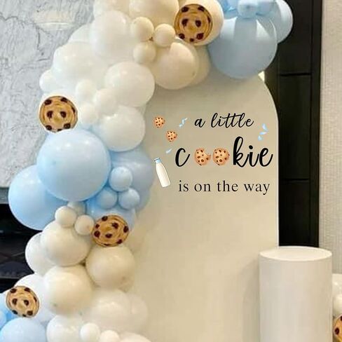 ملصق حائط A Little Cookie is on The Way - ملصقات لتزيين حفلات استقبال الأطفال على شكل كوكي، ملصق لمستلزمات الحفلات يكشف عن الجنس، ملصق على شكل قوس الحليب والكوكيز لتزيين الحائط بخلفية قوس البالون (بني) in Kuwait