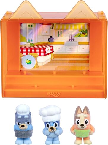 حزمة حلقات Bluey Fuzzies: سباق الأطفال. مع 3 مجسمات صغيرة مجمعة خصيصًا (بما في ذلك 1 حصرية)، وحقيبة عرض، وبطاقة تجارة رقائق معدنية، ودليل جامعي. 50 شخصية صغيرة لتجمعها! in Kuwait