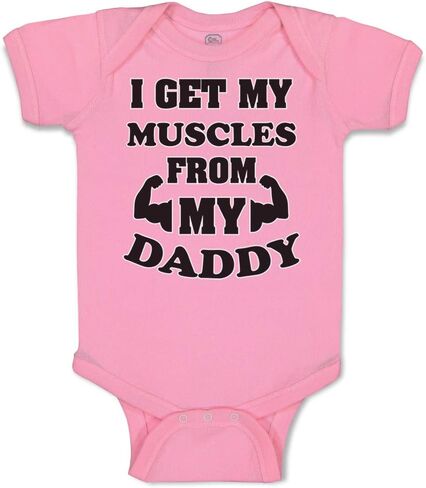 بدلة أطفال لطيفة من Rascals I Get My Muscles from My Daddy للتمرين في صالة الألعاب الرياضية، ملابس أطفال للأولاد والبنات في عيد الأب، تصميم مضحك من القطن الناعم باللون الوردي لحديثي الولادة فقط in Kuwait