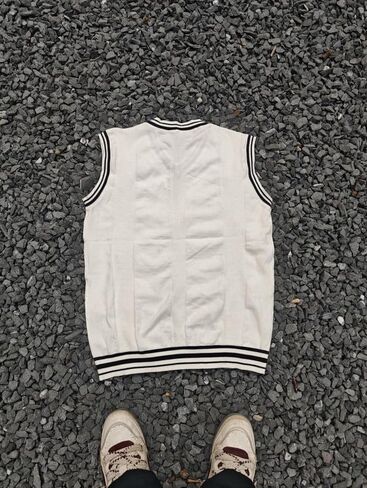 Men's Striped Cable Knit Sweater Vest V Neck Sleeveless Casual School Sweater Tops in Saudi Arabia