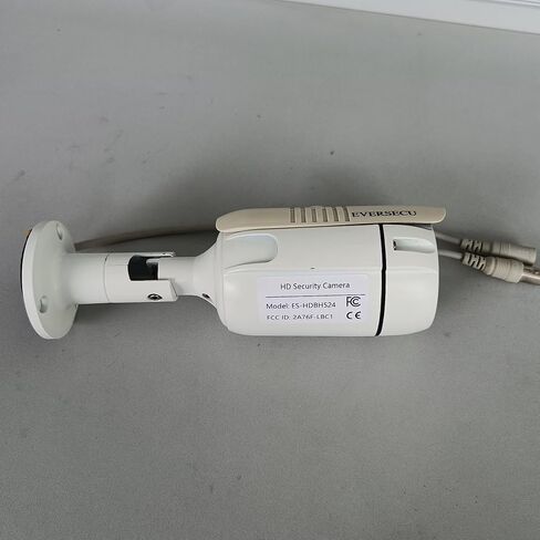 كاميرا EVERSECU 1080P 2.0MP سلكية محورية AHD/TVI/CVI/960H رصاصة تناظرية، كاميرا مراقبة CCTV عالية الدقة 2 ميجابكسل مقاومة للطقس للمراقبة الخارجية، عدسة 3.6 مم، معدن، أبيض in Kuwait