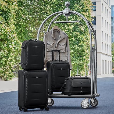 حقيبة الملابس Victorinox Crosslight باللون الأسود in Saudi Arabia
