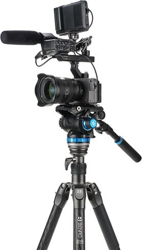 طقم حامل ثلاثي القوائم من ألياف الكربون مكون من 4 أقسام من Benro Rhino CF مع رأس فيديو سائل S6PRO - أرجل ذات قفل قلاب، تحويل Monopod، أقصى ارتفاع 70.8 بوصة، سعة تحميل 13.2 رطل (FRHN34CFS6PRO) in Kuwait