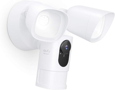 كاميرا eufy Security Floodlight، 1080 بكسل، بدون رسوم شهرية، 2500 لومن، مقاومة للطقس، ذكاء اصطناعي مدمج، 2021، طاقة بدون توقف (يتطلب وجود أسلاك خارجية وصندوق توصيل مقاوم للطقس) in Kuwait