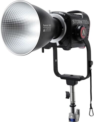 STORM 700x 700W Point Source BLAIR LED Light، حزمة مع CF10 Fresnel ومجموعة أبواب الحظيرة، انزلاقية in Kuwait