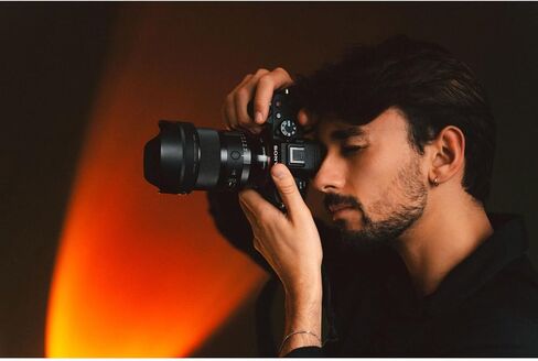 مجموعة عدسات Sigma 35mm f/1.4 DG II Art المتوافقة مع حامل E (إطار كامل) مع فلتر للأشعة فوق البنفسجية + حافظة غطاء العدسة + مجموعة تنظيف + قطعة قماش (5 قطع) in Kuwait