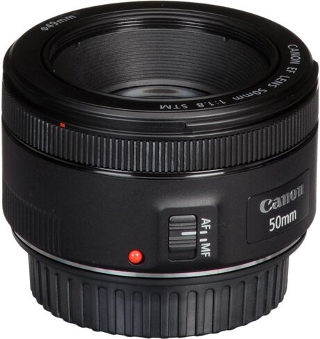 عدسة Canon EF 50 مم f/1.8 STM لكاميرات Canon EF-Mount APS-C DSLR + حافظة عدسة + 3 فلاتر للكمبيوتر الشخصي + غطاء محرك السيارة + منفاخ غبار + قلم فرشاة مستشعر + حافظة غطاء + المزيد (حزمة مكونة من 12 قطعة) (متجددة) in Kuwait