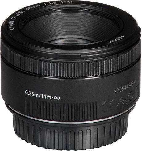 عدسة Canon EF 50 مم f/1.8 STM لكاميرات Canon EF-Mount APS-C DSLR + حافظة عدسة + 3 فلاتر للكمبيوتر الشخصي + غطاء محرك السيارة + منفاخ غبار + قلم فرشاة مستشعر + حافظة غطاء + المزيد (حزمة مكونة من 12 قطعة) (متجددة) in Kuwait