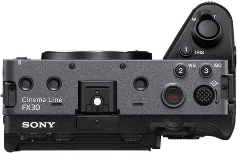 كاميرا السينما الرقمية FX30 من سوني مع مقبض التصوير اللاسلكي Sony GP-VPT3 + SanDisk Extreme Pro سعة 128 جيجابايت + حقيبة حمل الكاميرا + محول بطاقة SD + المزيد (حزمة مكونة من 12 قطعة) in Kuwait