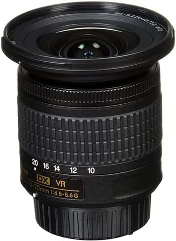 مجموعة عدسات Nikon AF-P DX NIKKOR مقاس 10-20 مم f/4.5-5.6G VR طراز الولايات المتحدة الأمريكية (20067) مع حافظة عدسة مبطنة + طقم مرشح ماكرو + فلاتر عدسات UV وCPL وFL + غطاء توليب + حافظة غطاء العدسة + طقم تنظيف العدسة in Kuwait