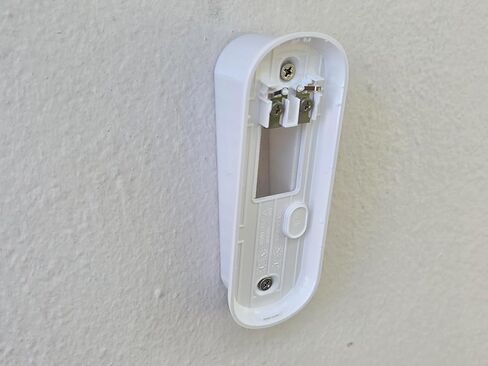 حامل إسفين بزاوية عمودية 10 درجات متوافق مع جرس الباب بالفيديو Arlo 2K الجيل الثاني، دعامة إمالة للأسفل، مقاومة للأشعة فوق البنفسجية مطبوعة ثلاثية الأبعاد in Kuwait