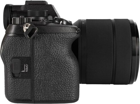 كاميرا Sony a7 IV بدون مرآة مع مجموعة عدسات II مقاس 28-70 مم + بطاقة ذاكرة سعة 64 جيجابايت + حقيبة كاميرا + قارئ بطاقات + حامل ثلاثي + حزام يد + محفظة + مجموعة تنظيف + المزيد in Kuwait