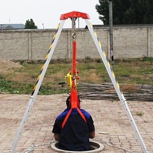 حامل ثلاثي القوائم للمساحة المحصورة للخدمة الشاقة مع ونش 2600 رطل - حامل ثلاثي القوائم للإنقاذ في حالات الطوارئ للمساحات الضيقة، سعة الرفع 1200/1800/2600 رطل، مثالي لعمليات السلامة والانتعاش in Kuwait