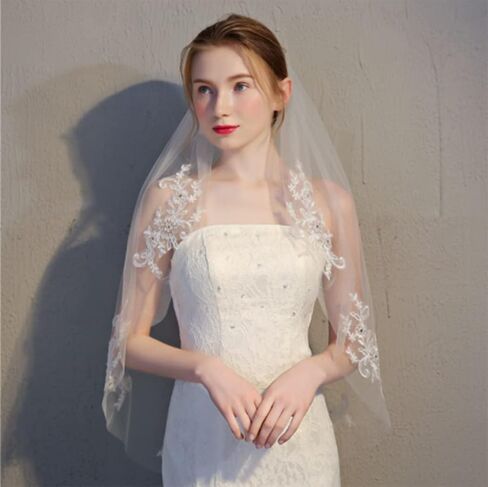 Lace Wedding Veils Floral Short Bridal Veil Appliqued Veils with Comb Soft Tulle Hair Accessories for Brides in Saudi Arabia
