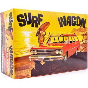 AMT 1965 Chevelle Surf Wagon 1:25 Scale Model Kit