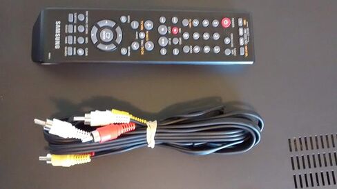 سامسونج DVD-V9700 HIFI ستيريو DVD وVCR كومبو مسجل 4 رأس دوار. مسجل فيديو رقمي - بدون موالف مع HDMI، DVIX، DTS المحيطي، DOLBY DIGITSL. جهاز التحكم عن بعد + أسلاك موصل AV (متجددة) in Kuwait