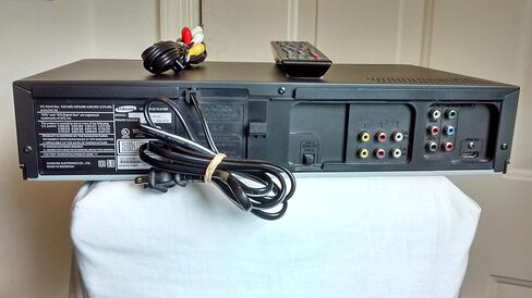 سامسونج DVD-V9700 HIFI ستيريو DVD وVCR كومبو مسجل 4 رأس دوار. مسجل فيديو رقمي - بدون موالف مع HDMI، DVIX، DTS المحيطي، DOLBY DIGITSL. جهاز التحكم عن بعد + أسلاك موصل AV (متجددة) in Kuwait