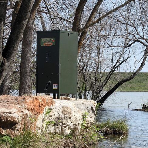 وحدة تغذية أسماك اتجاهية من Texas Hunter بأرجل مستقيمة - سعة تغذية الأسماك 175 رطل - موديل DF300DL in Kuwait