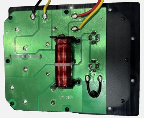 استبدال LASE لمكبرات الصوت Peavey SP-5Ti العتيقة مع مكبر صوت ومقبس 1/4 بوصة in Kuwait