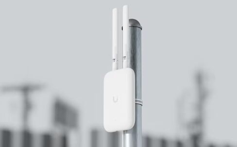 Ubiquiti UniFi Swiss Army Knife Ultra Access Point (المملكة المتحدة-Ultra-US) in Kuwait