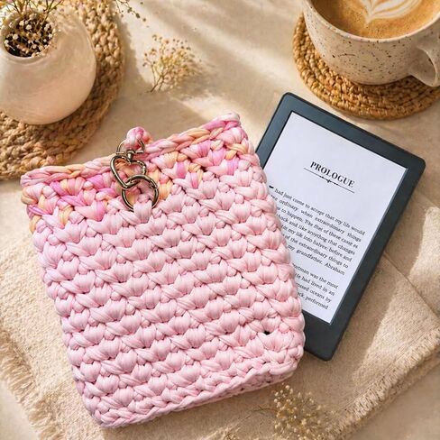 Handmade Pink Crochet Kindle Cover with Heart Snap – Premium Recycled Cotton T-Shirt Yarn Protective Sleeve for Kindle Paperwhite, Oasis & e-Readers – Cozy Gift for Book Lovers in Saudi Arabia
