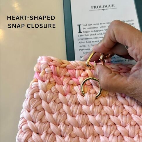 Handmade Pink Crochet Kindle Cover with Heart Snap – Premium Recycled Cotton T-Shirt Yarn Protective Sleeve for Kindle Paperwhite, Oasis & e-Readers – Cozy Gift for Book Lovers in Saudi Arabia