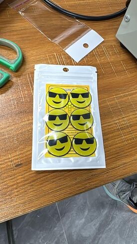 ملصق EMF Neutralizer Emoji مكون من 6 قطع - ملصقات رفيعة من مزيج معدني لاصق للهاتف الخلوي والكمبيوتر المحمول والكمبيوتر اللوحي والأجهزة الإلكترونية - تصميمات رموز تعبيرية ملونة in Kuwait