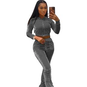 بدلة رياضية نسائية بلون سادة مكونة من قطعتين من القطيفة مكونة من قطعتين للنساء، سترة علوية قصيرة بغطاء للرأس بأكمام طويلة وسروال مرن واسع مجموعة ملابس رياضية كاجوال بدلة رياضية للركض مع جيوب in Kuwait