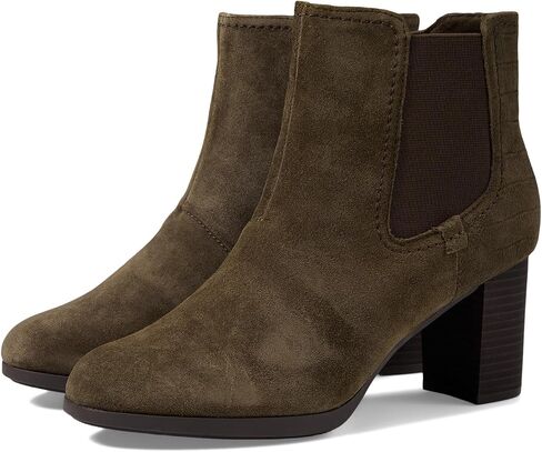 حذاء نسائي من Clarks بتصميم Bayla Rose in Saudi Arabia